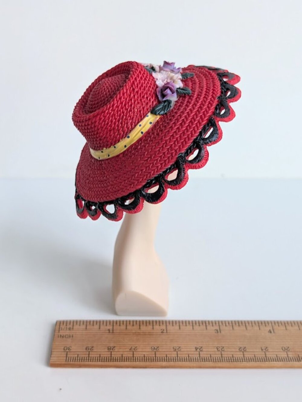 Vintage Direct Connection Miniature Female Mannequin Display Bust w/ Red Hat - Picture 11 of 13